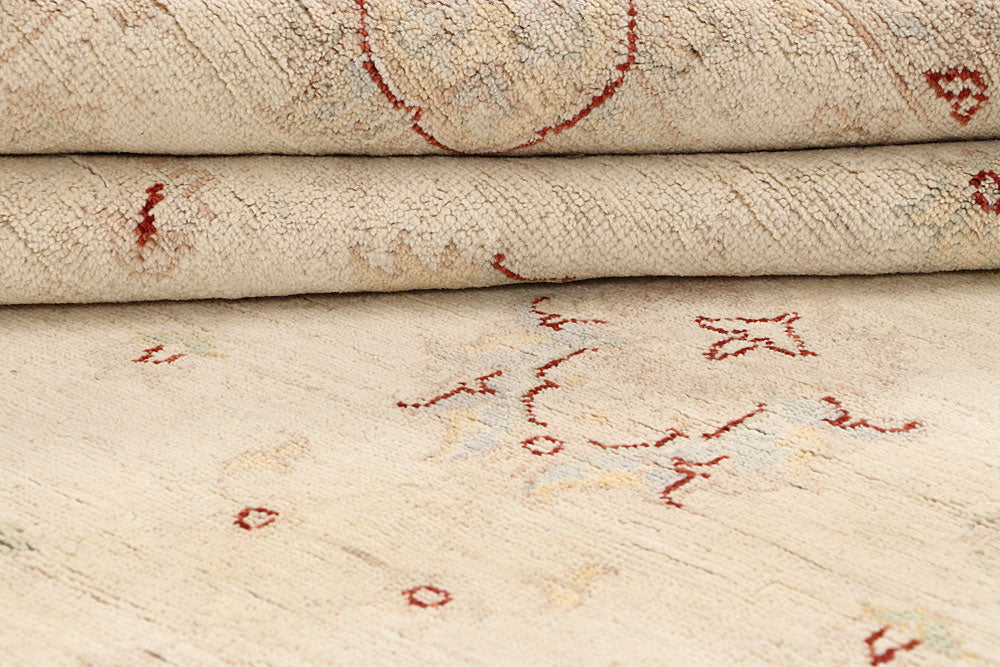 Antique White Ziegler 8' x 9' 11 - No. 64671 - ALRUG Rug Store