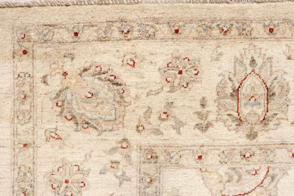 Blanched Almond Ziegler 7' 9 x 9' 8 - No. 64686 - ALRUG Rug Store