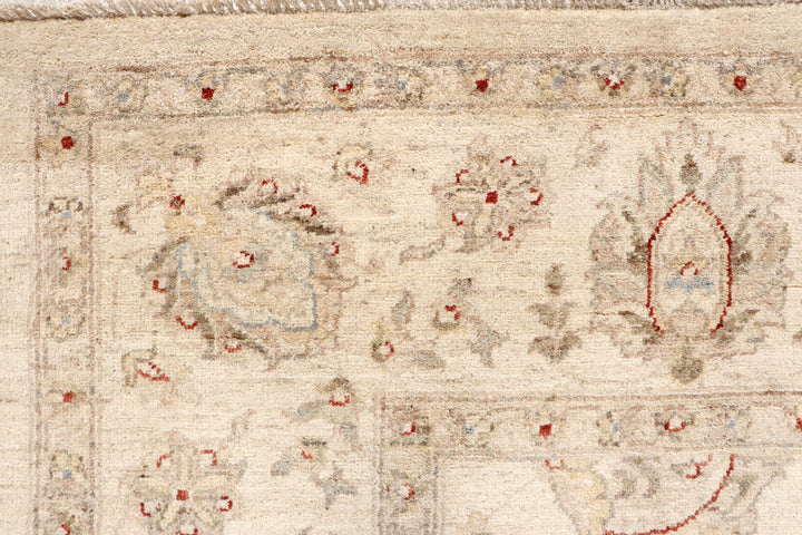 Blanched Almond Ziegler 7' 9 x 9' 8 - No. 64686 - ALRUG Rug Store