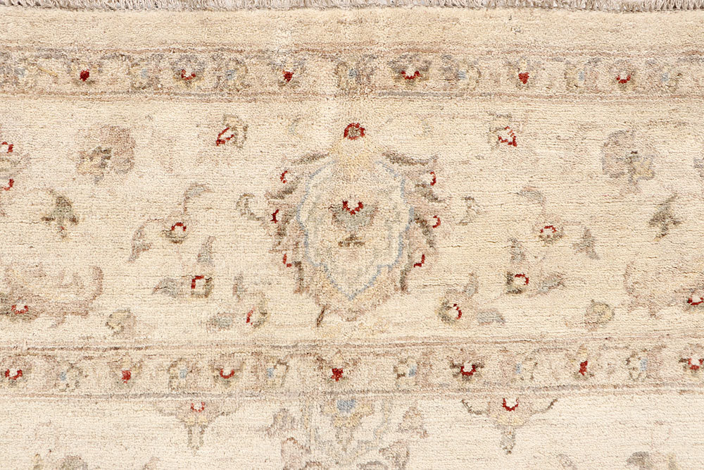 Blanched Almond Ziegler 7' 9 x 9' 8 - No. 64686 - ALRUG Rug Store