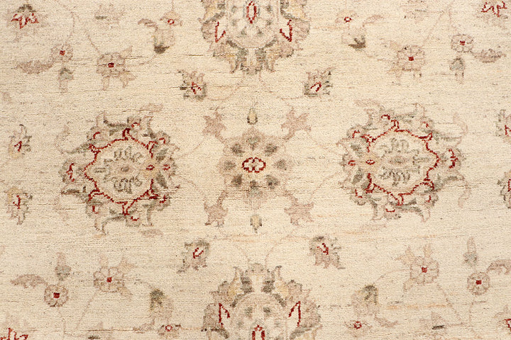Blanched Almond Ziegler 7' 9 x 9' 8 - No. 64686 - ALRUG Rug Store