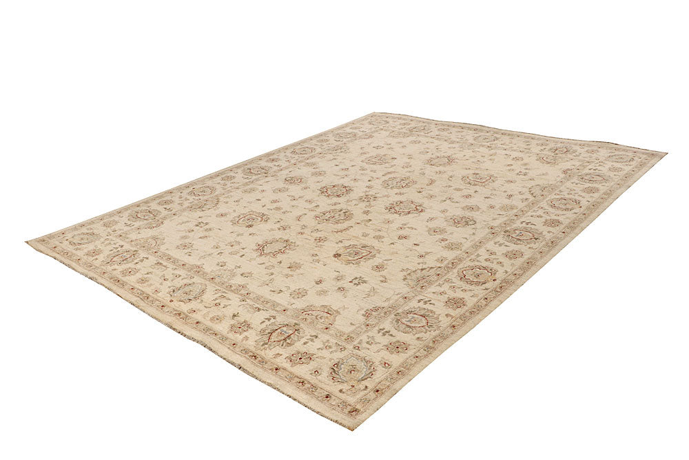 Blanched Almond Ziegler 7' 9 x 9' 8 - No. 64686 - ALRUG Rug Store