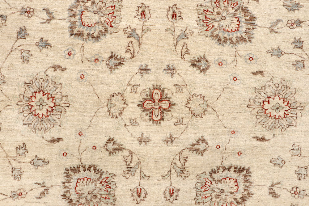Blanched Almond Ziegler 7' 10 x 9' 4 - No. 64690 - ALRUG Rug Store