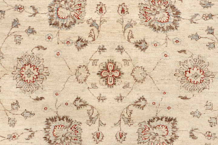 Blanched Almond Ziegler 7' 10 x 9' 4 - No. 64690 - ALRUG Rug Store