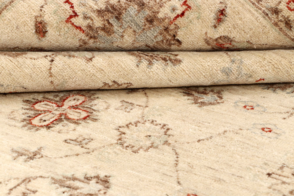 Blanched Almond Ziegler 7' 10 x 9' 4 - No. 64690 - ALRUG Rug Store