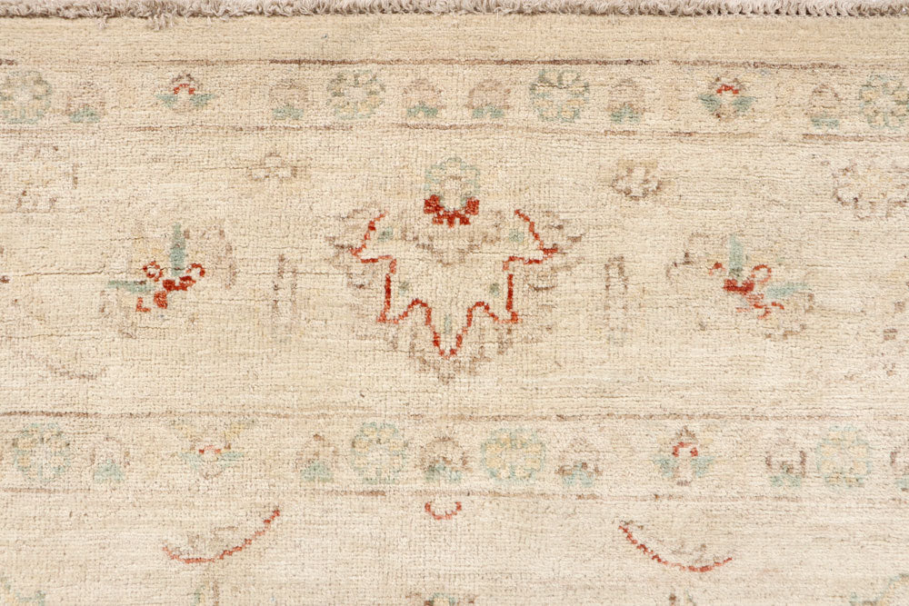 Blanched Almond Ziegler 7' 11 x 9' 11 - No. 64708 - ALRUG Rug Store