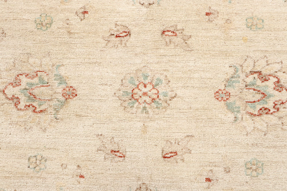 Blanched Almond Ziegler 7' 11 x 9' 11 - No. 64708 - ALRUG Rug Store