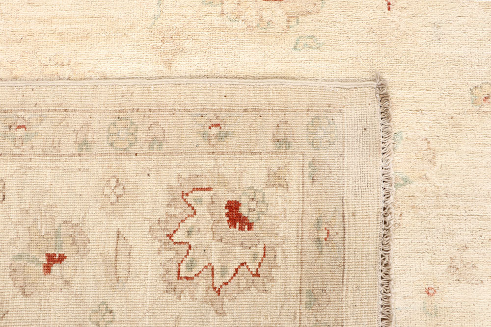 Blanched Almond Ziegler 7' 11 x 9' 11 - No. 64708 - ALRUG Rug Store