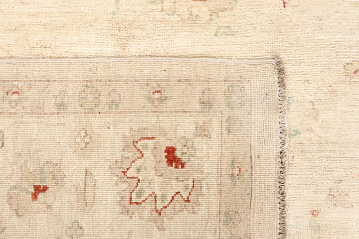 Blanched Almond Ziegler 7' 11 x 9' 11 - No. 64708 - ALRUG Rug Store