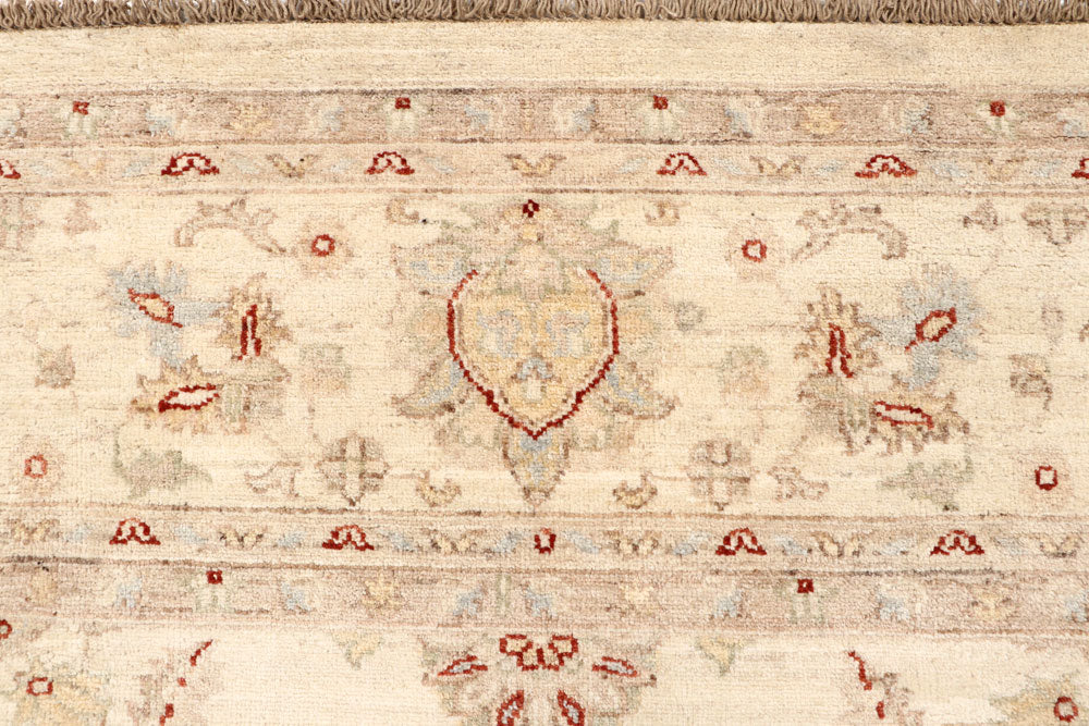 Blanched Almond Ziegler 7' 10 x 9' 7 - No. 64722 - ALRUG Rug Store