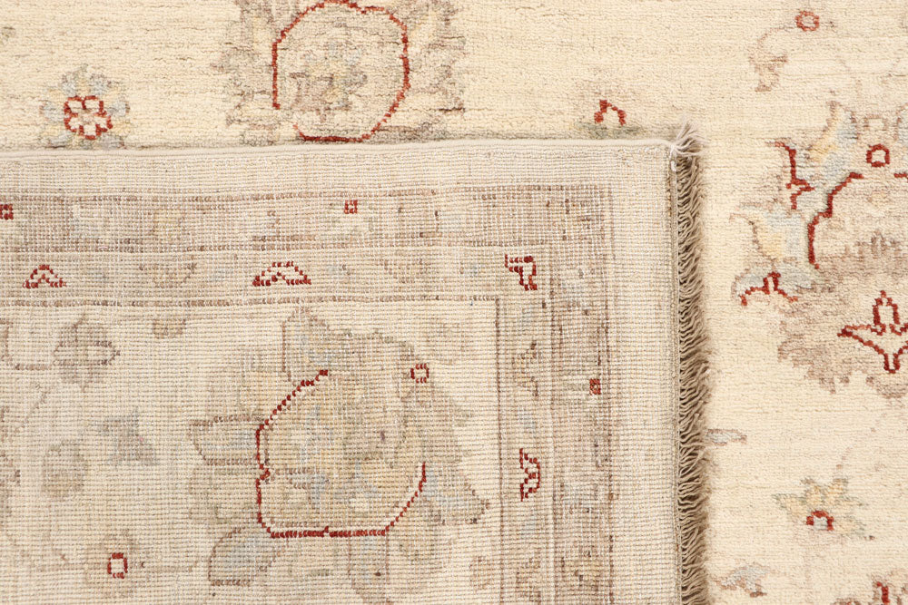 Blanched Almond Ziegler 7' 10 x 9' 7 - No. 64722 - ALRUG Rug Store