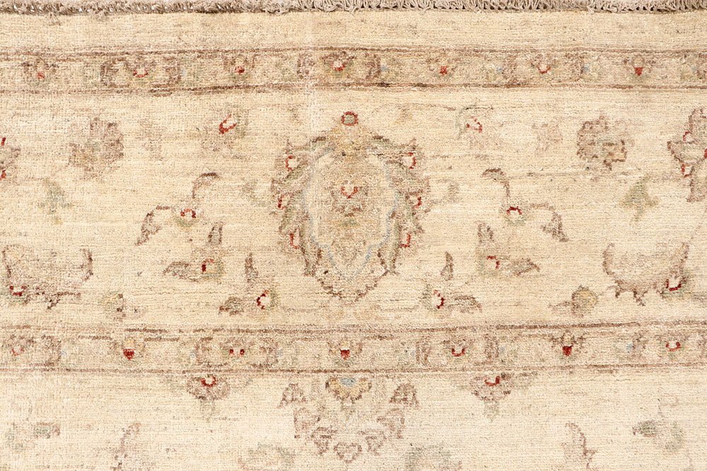 Blanched Almond Ziegler 7' 10 x 9' 6 - No. 64724 - ALRUG Rug Store