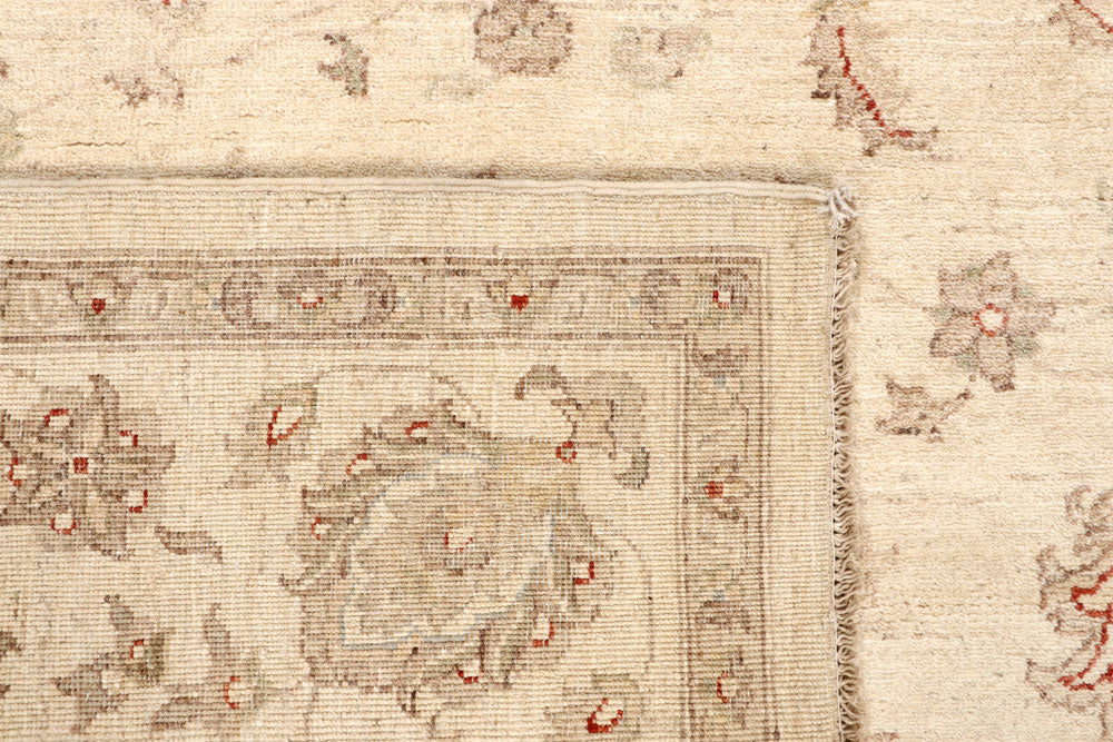 Blanched Almond Ziegler 7' 10 x 9' 6 - No. 64724 - ALRUG Rug Store