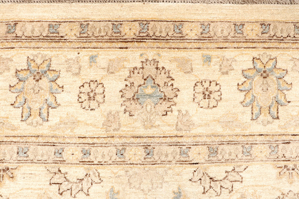 Blanched Almond Ziegler 7' 10 x 10' 2 - No. 64728 - ALRUG Rug Store