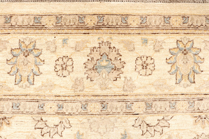 Blanched Almond Ziegler 7' 10 x 10' 2 - No. 64728 - ALRUG Rug Store