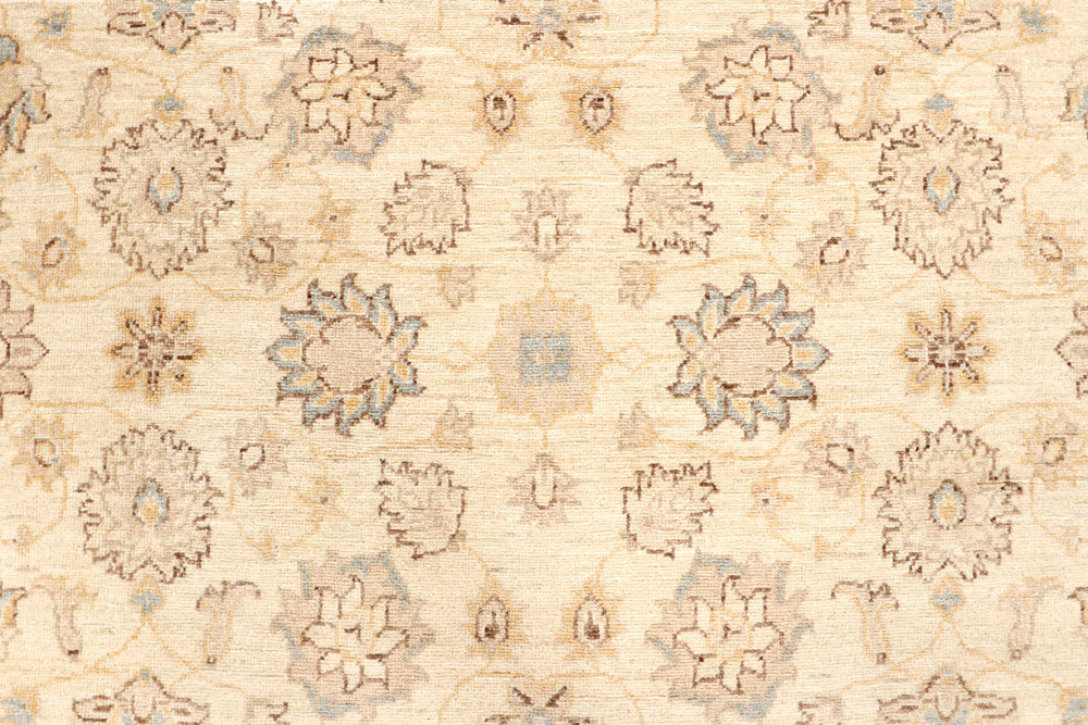 Blanched Almond Ziegler 7' 10 x 10' 2 - No. 64728 - ALRUG Rug Store