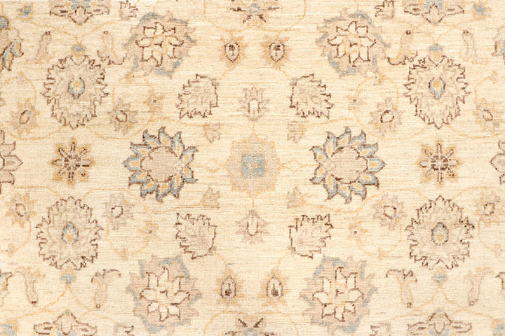 Blanched Almond Ziegler 7' 10 x 10' 2 - No. 64728 - ALRUG Rug Store