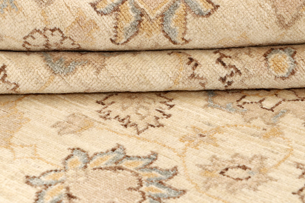 Blanched Almond Ziegler 7' 10 x 10' 2 - No. 64728 - ALRUG Rug Store