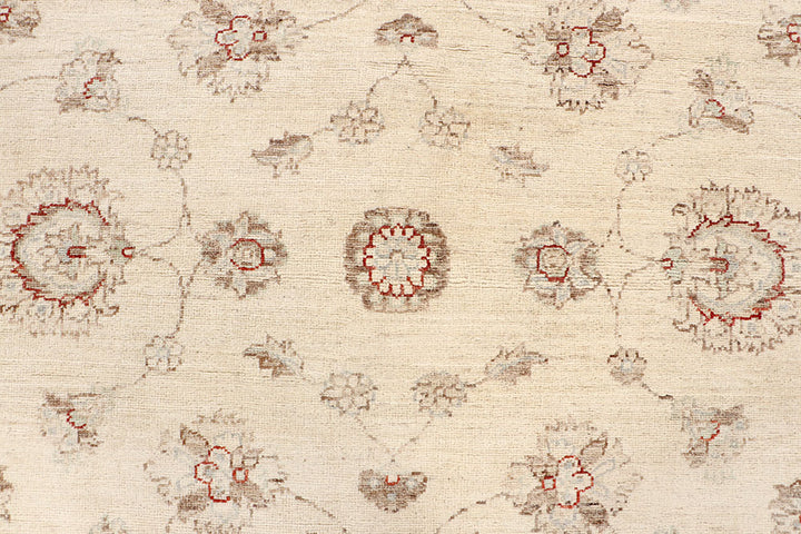 Blanched Almond Ziegler 8' 4 x 9' 9 - No. 64730 - ALRUG Rug Store