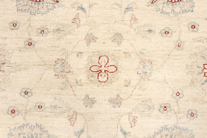 Blanched Almond Ziegler 8' 1 x 9' 8 - No. 64732 - ALRUG Rug Store