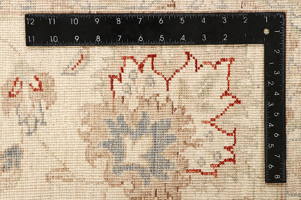 Blanched Almond Ziegler 8' 1 x 9' 8 - No. 64732 - ALRUG Rug Store