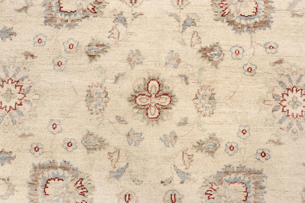 Blanched Almond Ziegler 8' 1 x 9' 7 - No. 64734 - ALRUG Rug Store