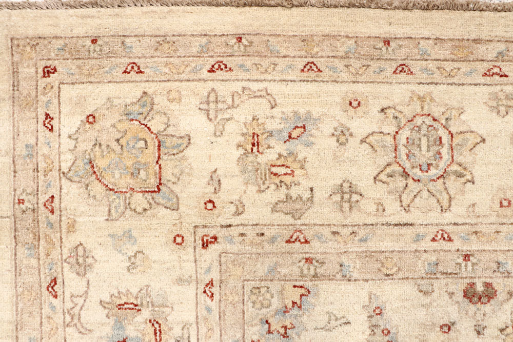 Blanched Almond Ziegler 7' 7 x 9' 9 - No. 64736 - ALRUG Rug Store