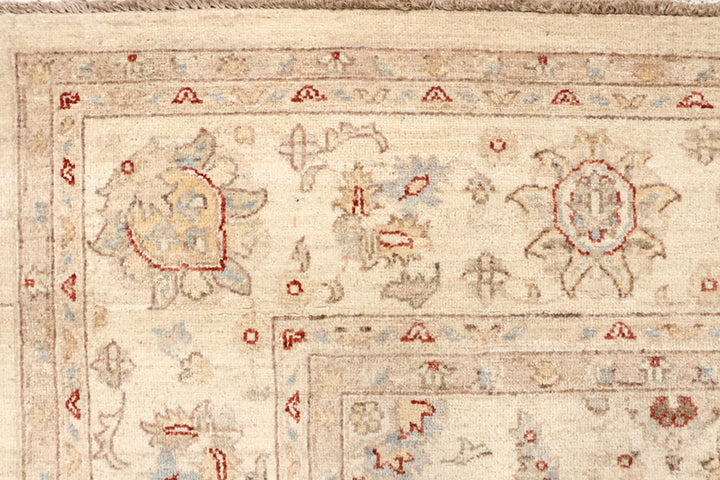 Blanched Almond Ziegler 7' 7 x 9' 9 - No. 64736 - ALRUG Rug Store