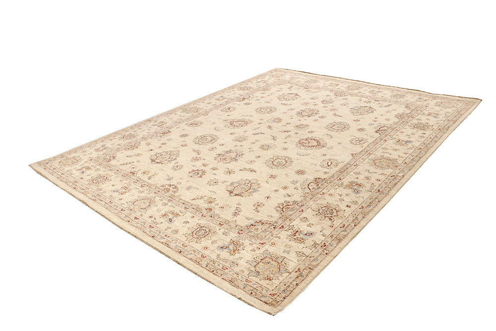 Blanched Almond Ziegler 7' 7 x 9' 9 - No. 64736 - ALRUG Rug Store