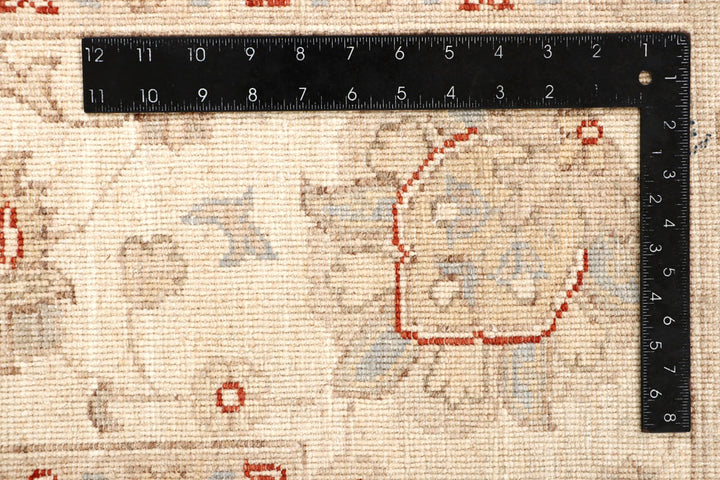 Blanched Almond Ziegler 7' 7 x 9' 9 - No. 64736 - ALRUG Rug Store