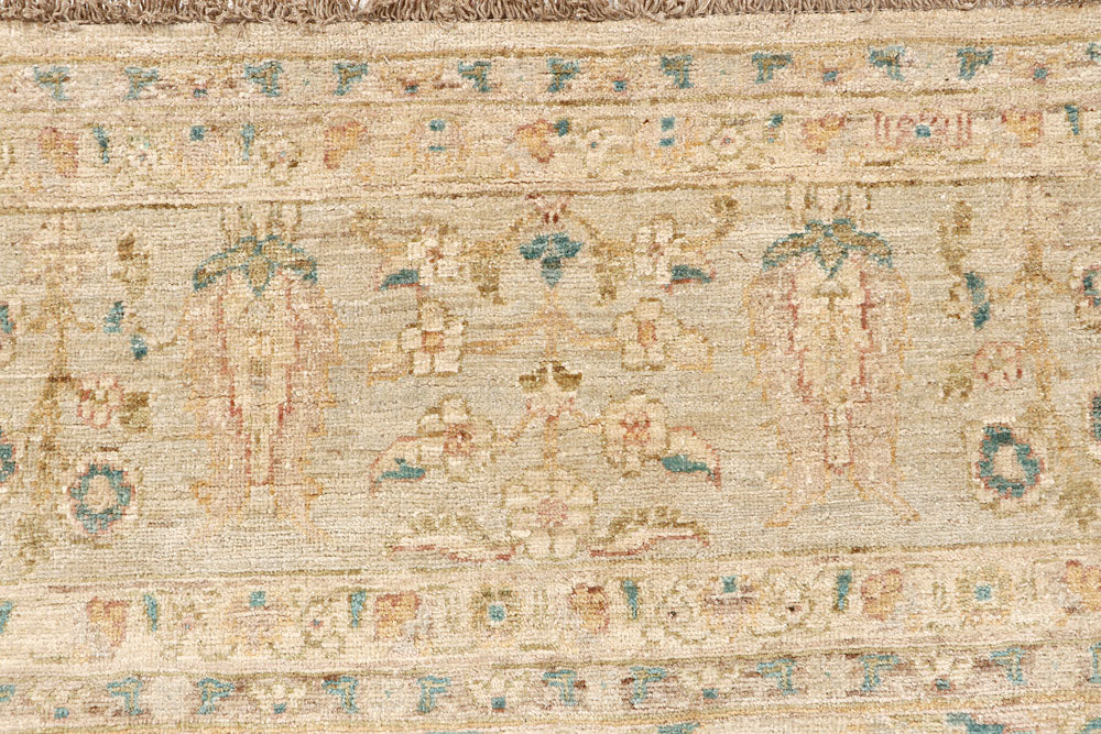 Blanched Almond Ziegler 8' x 9' 7 - No. 64747 - ALRUG Rug Store