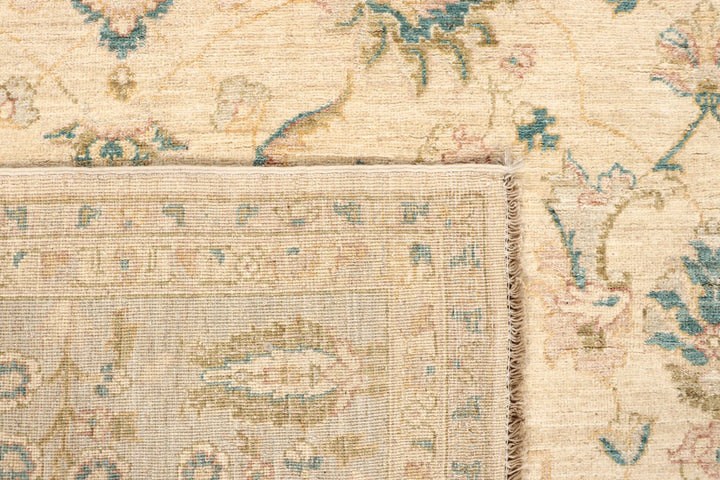 Blanched Almond Ziegler 8' x 9' 7 - No. 64747 - ALRUG Rug Store