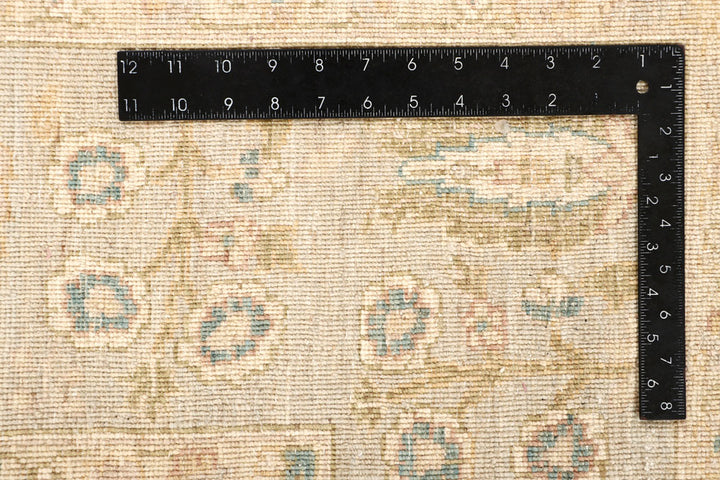 Blanched Almond Ziegler 8' x 9' 7 - No. 64747 - ALRUG Rug Store