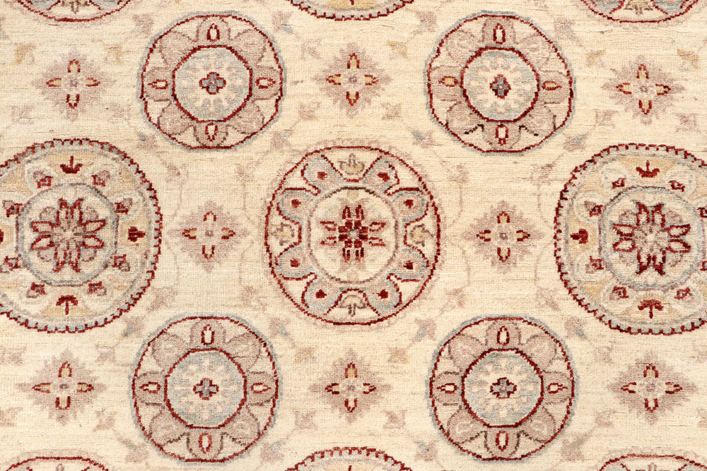 Blanched Almond Ziegler 8' 2 x 9' 9 - No. 64751 - ALRUG Rug Store