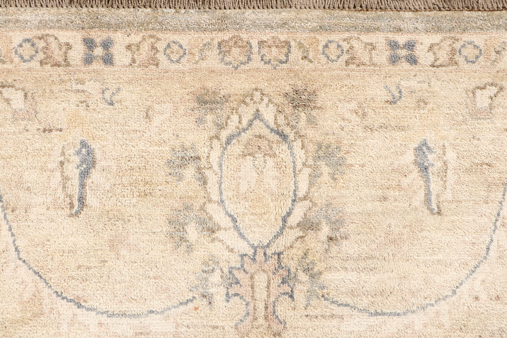 Blanched Almond Ziegler 9' 11 x 14' 1 - No. 64879 - ALRUG Rug Store