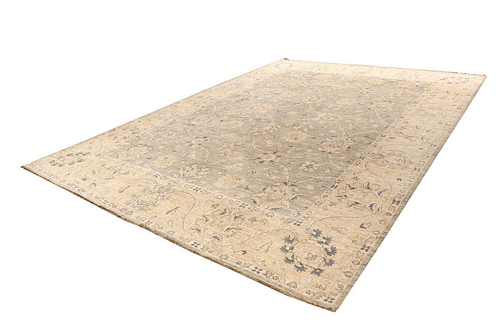 Blanched Almond Ziegler 9' 11 x 14' 1 - No. 64879 - ALRUG Rug Store