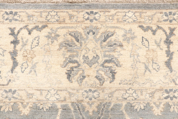 Dark Grey Ziegler 9' 1 x 15' 2 - No. 64889 - ALRUG Rug Store