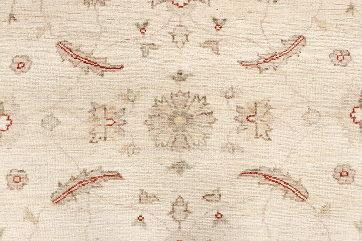 Blanched Almond Ziegler 8' 11 x 11' 8 - No. 64923 - ALRUG Rug Store