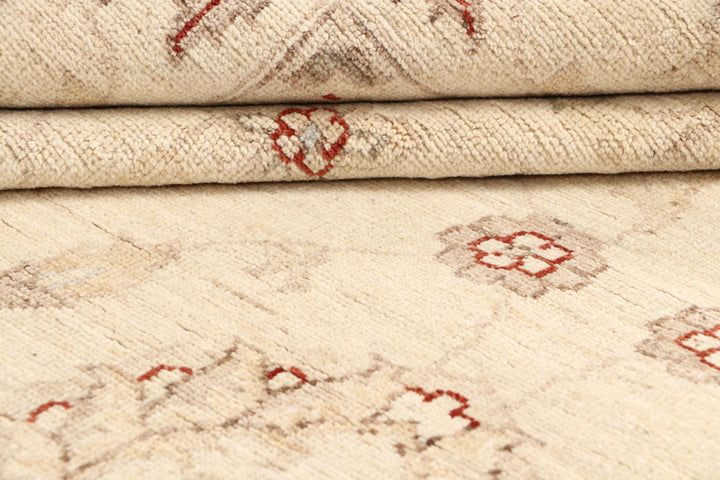 Blanched Almond Ziegler 8' 11 x 11' 8 - No. 64923 - ALRUG Rug Store