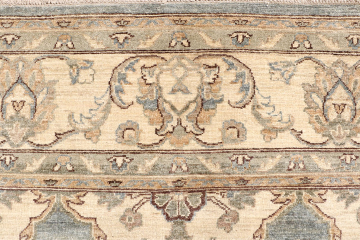 Blanched Almond Ziegler 8' 10 x 11' 9 - No. 64924 - ALRUG Rug Store