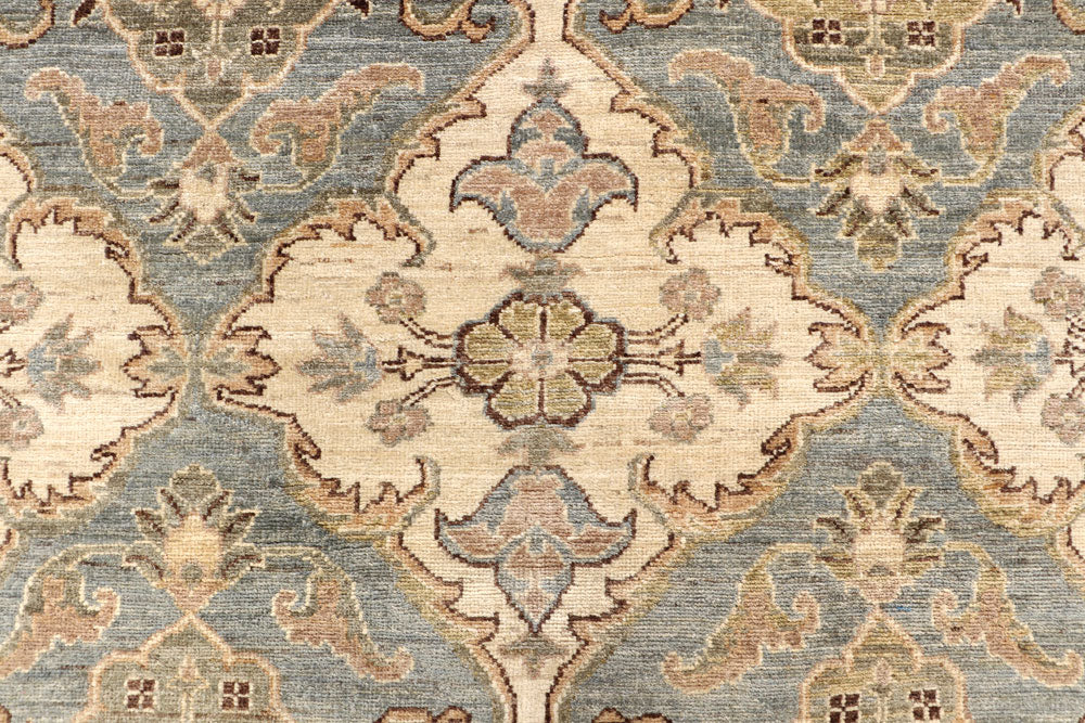 Blanched Almond Ziegler 8' 10 x 11' 9 - No. 64924 - ALRUG Rug Store