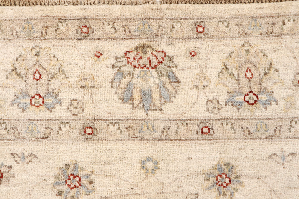 Blanched Almond Ziegler 5' 6 x 8' 1 - No. 65068 - ALRUG Rug Store