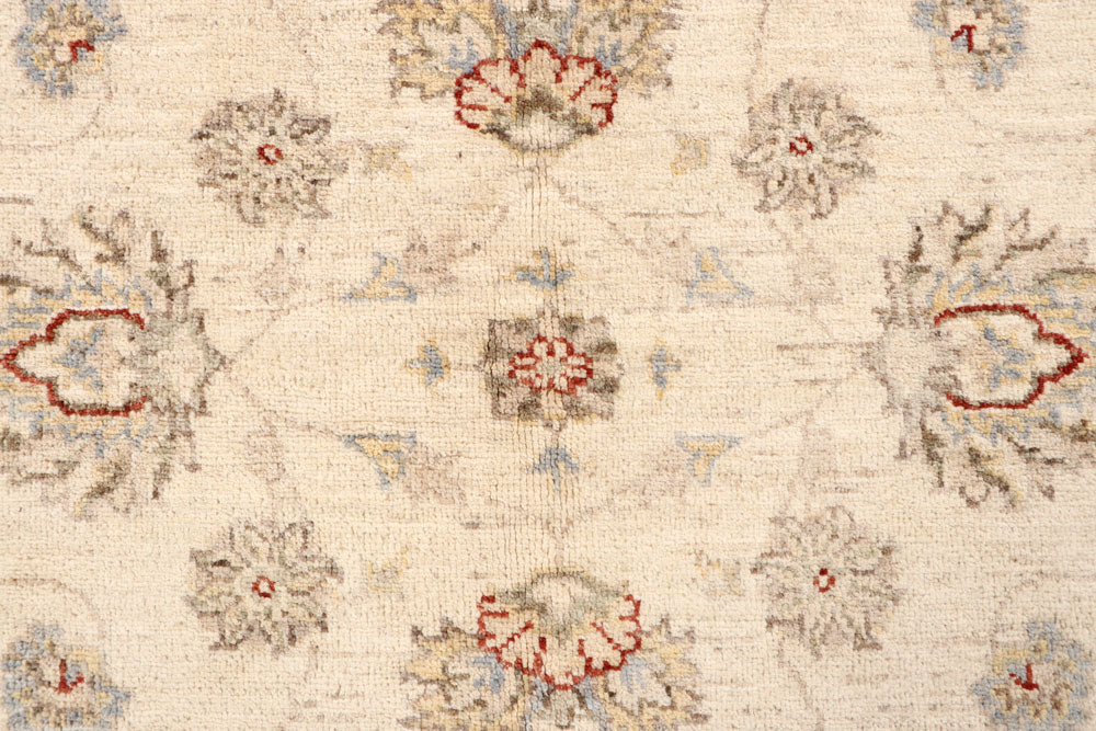 Blanched Almond Ziegler 5' 6 x 8' 1 - No. 65068 - ALRUG Rug Store
