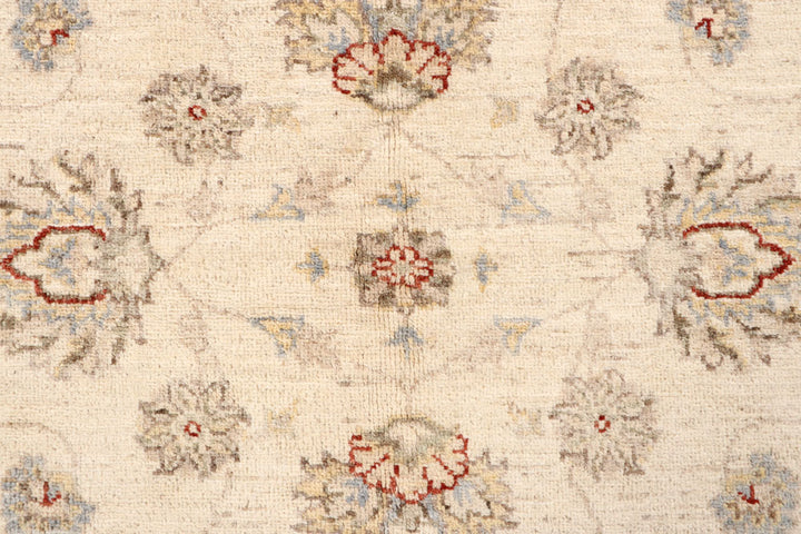 Blanched Almond Ziegler 5' 6 x 8' 1 - No. 65068 - ALRUG Rug Store