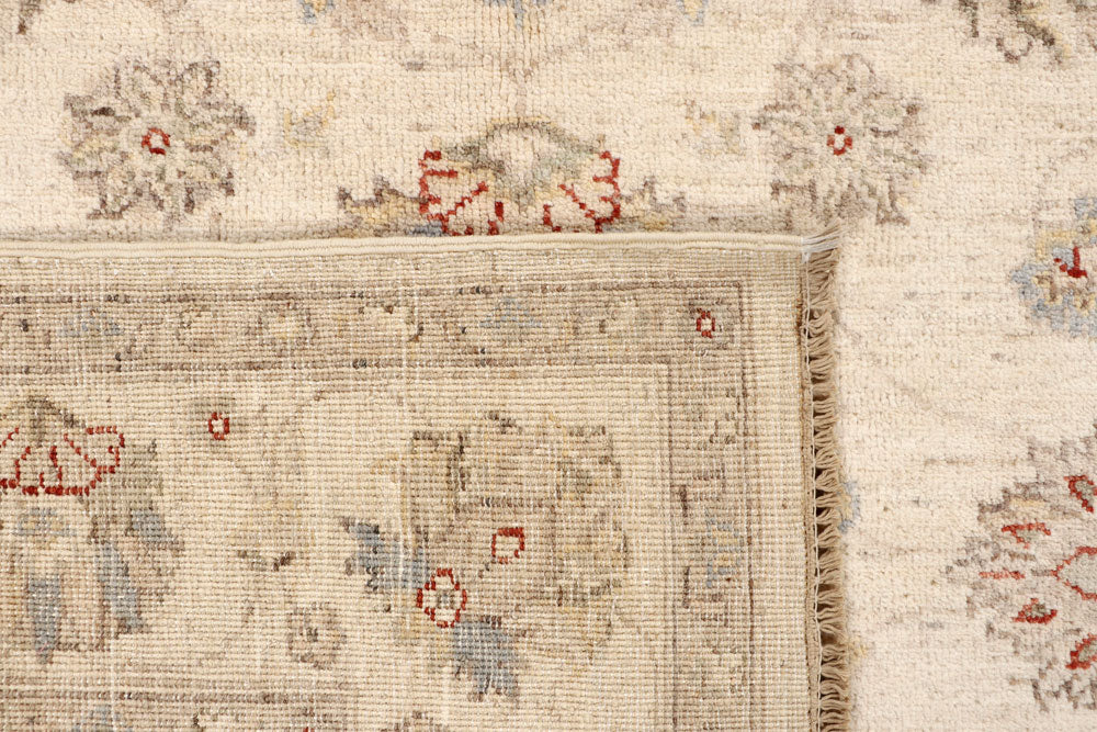 Blanched Almond Ziegler 5' 6 x 8' 1 - No. 65068 - ALRUG Rug Store