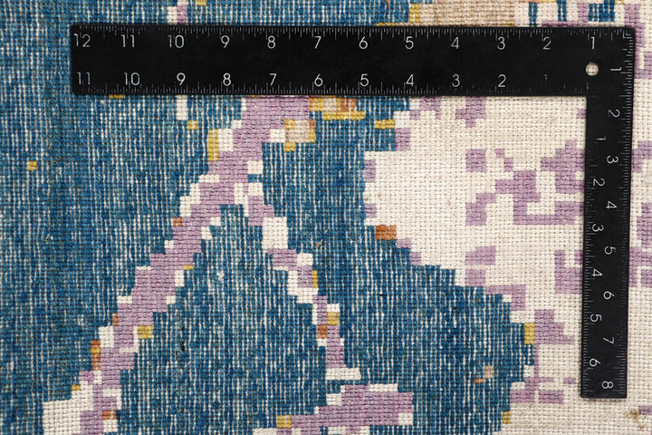 Multi Colored Abstract 4' 1 x 6' 2 - No. 65084 - ALRUG Rug Store