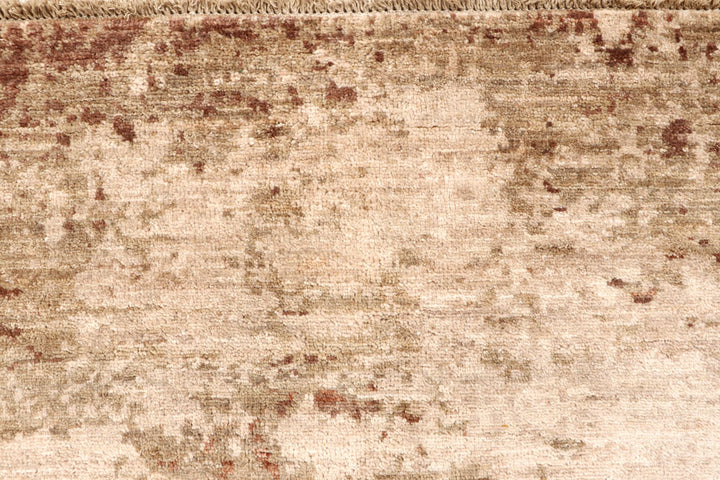 Bisque Abstract 5' 7 x 7' 11 - No. 65093 - ALRUG Rug Store