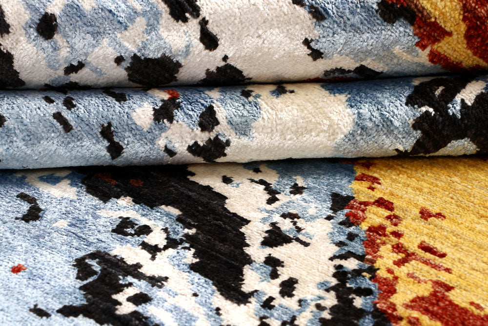 Multi Colored Abstract 5' 11 x 5' 11 - No. 65095 - ALRUG Rug Store