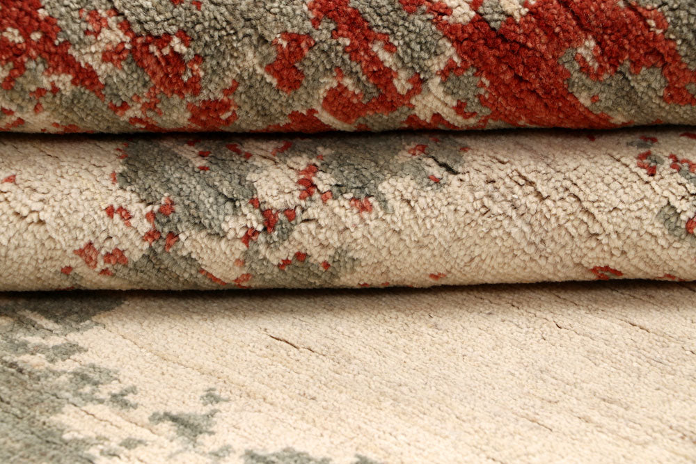 Blanched Almond Abstract 6' 6 x 9' 7 - No. 65102 - ALRUG Rug Store