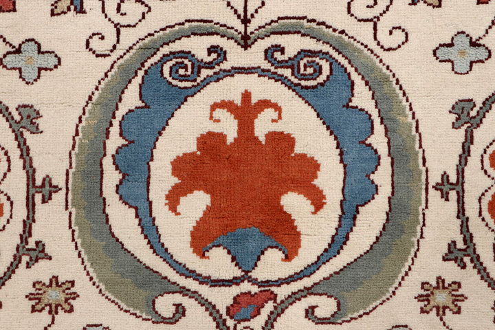 Bisque Ikat 5' 11 x 9' 1 - No. 65106 - ALRUG Rug Store